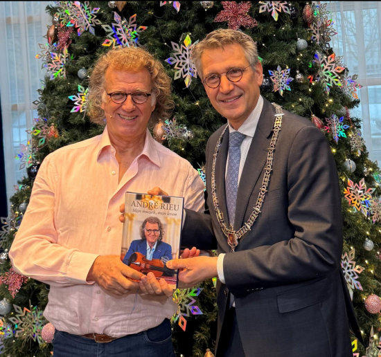 Presentation ofthe second biography